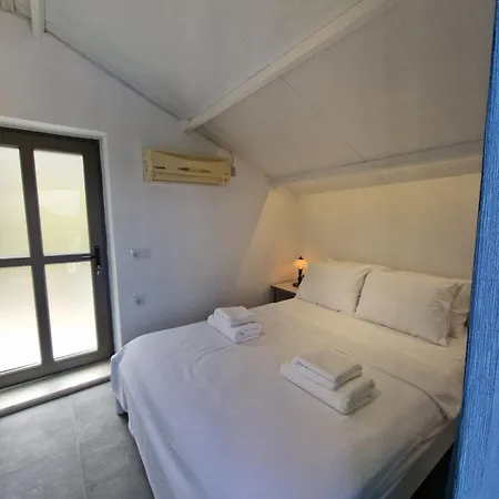 Amos Sea View וילה